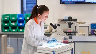 Biological Sciences  Undergraduate Degrees at University of Leeds [upl. by Gifferd]