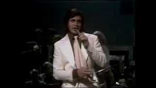 Engelbert HumperdinckLondon Palladium 1974 full performance [upl. by Carmelina]