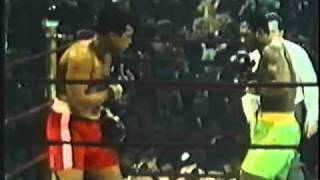 Muhammad Ali vs Joe Frazier 1 Highlights [upl. by Nennerb]